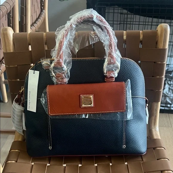 Dooney & Bourke midnight blue Aubrey Satchel. Includes cosmetic pouch NWT - Picture 1 of 9